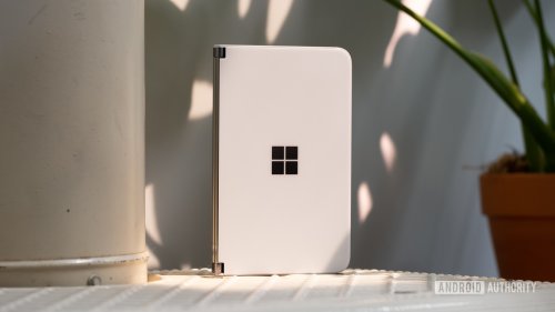 Surface Duo 1 and 2 will get a Windows-influenced skin with Android 12L