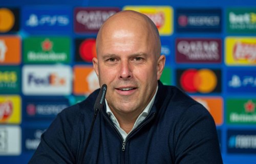 Arne Slot Responds to Ferguson as Liverpool Near Title