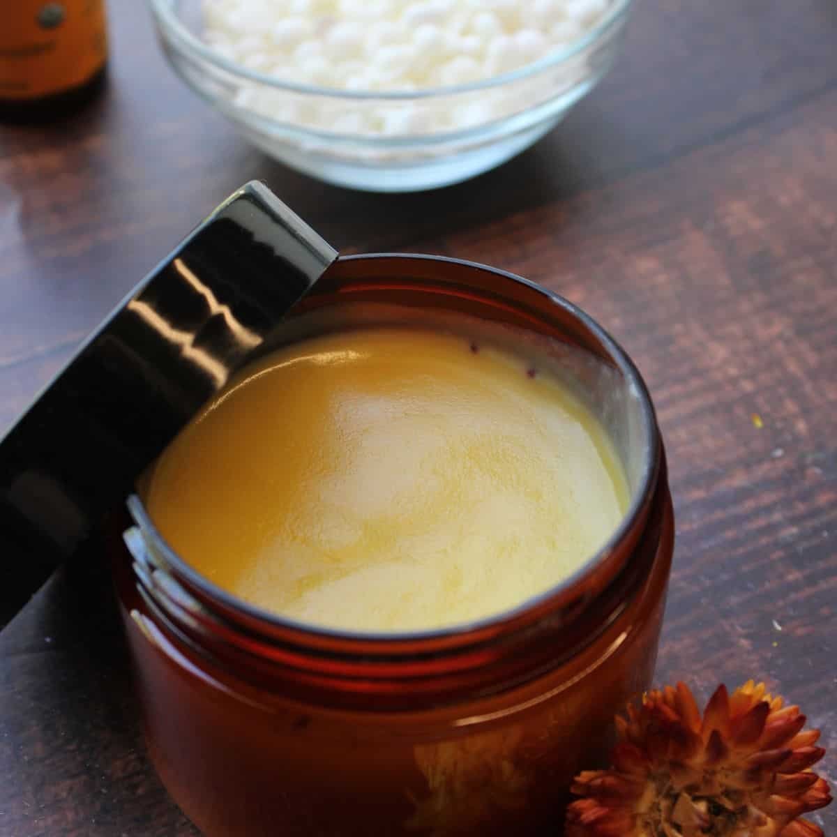 Craft Your Christmas: Thoughtful Homemade Beauty Products That Make Perfect Gift - cover