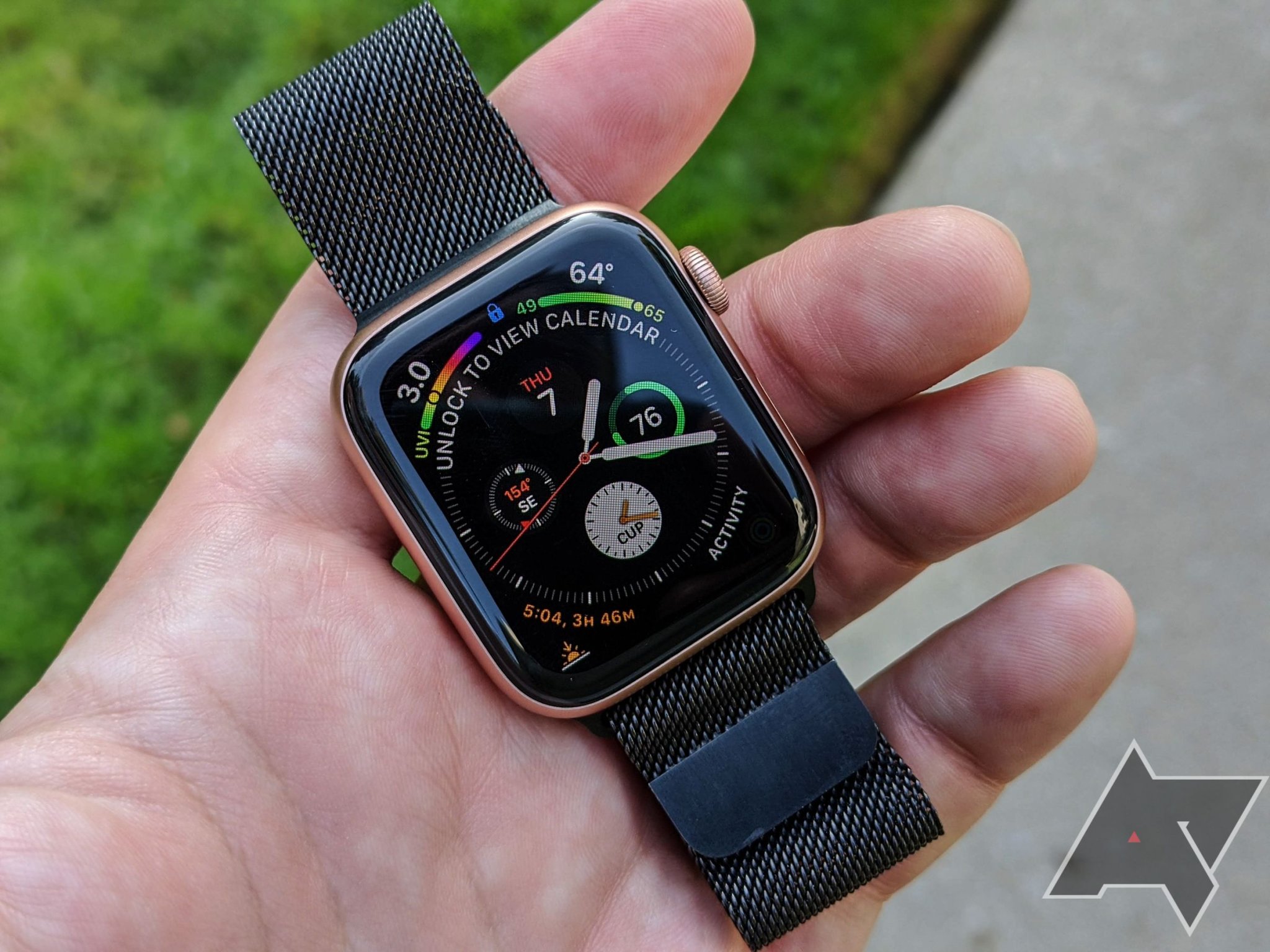 I'm an Android user who tried the Apple Watch for a month — it's now the only smartwatch I'll recommend
