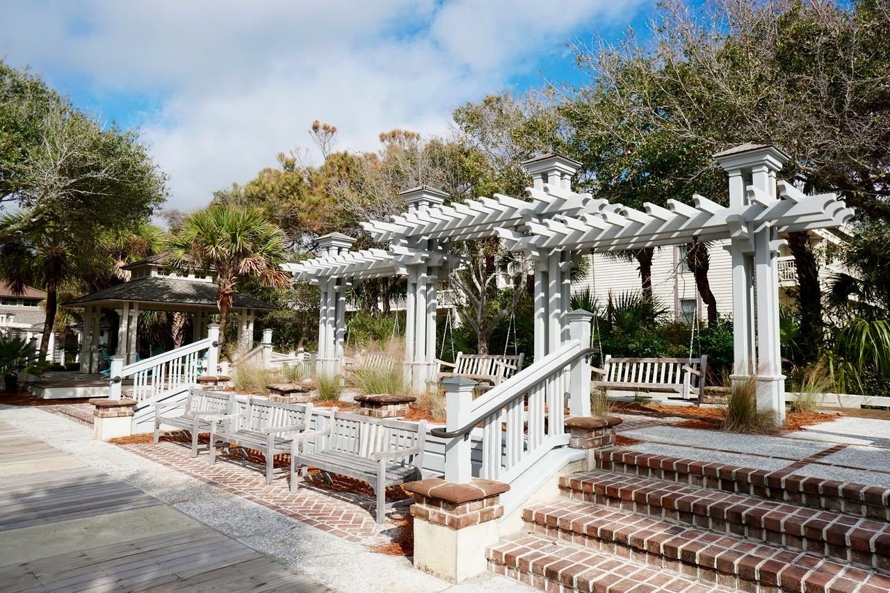 This Charming South Carolina Town Is Known As the ‘Heart of the Lowcountry,’ With River Views and Local Oysters