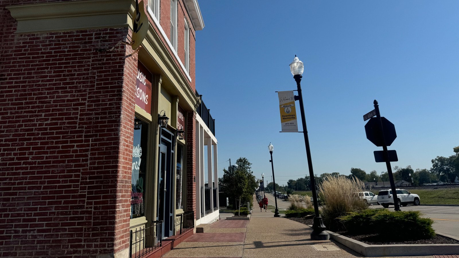 'The Crossroads Of The Nation' Is A Missouri City With Historic Sites, A Lively Downtown, And Festivals