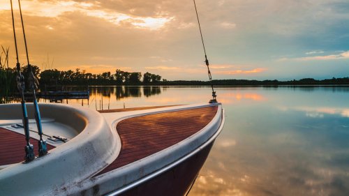 Nestled Between Minneapolis And Fargo Is A Charming Midwest City With Antique Shops, Fishing, And Lake Views