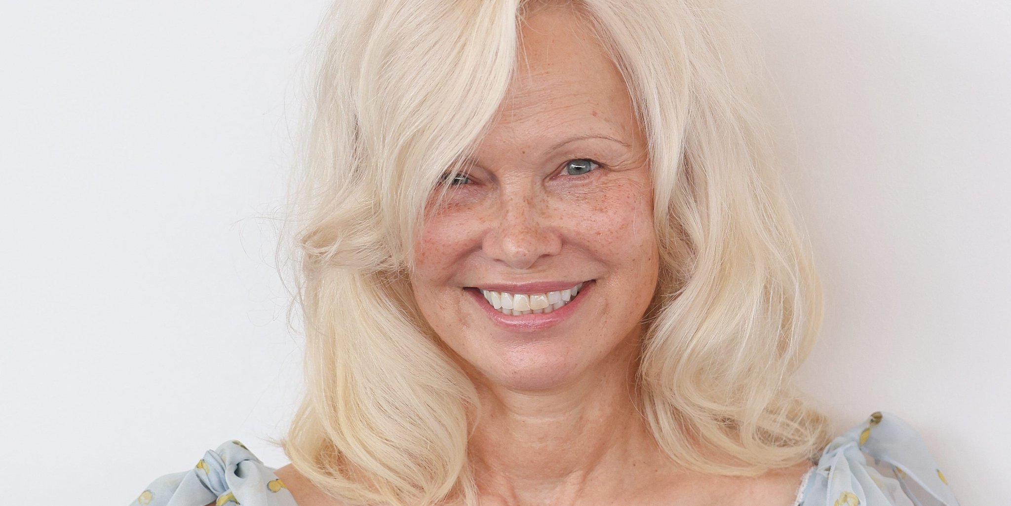 Pamela Anderson Just Made Mid-Length Layers the Must-Have Haircut for Women Over 50