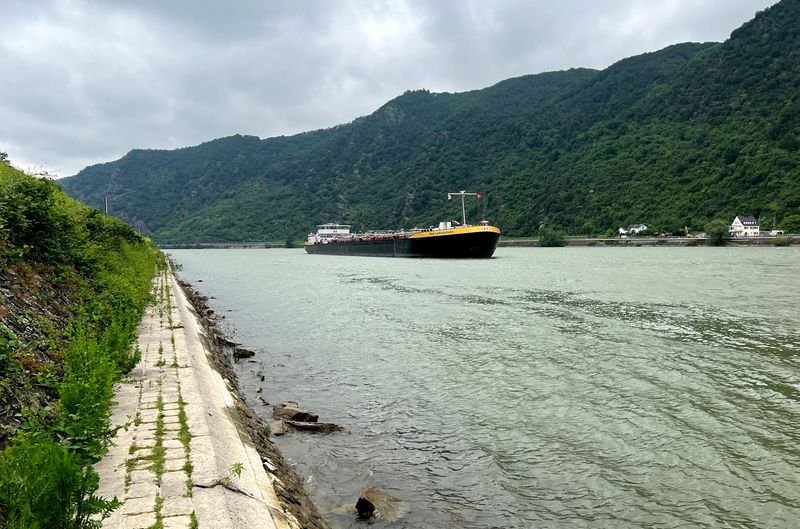 Rhine water level close to record lows, cargo vessels keep sailing