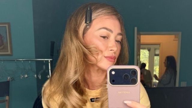 Hilary Duff Flexes Her Toned Body in Reebok Sports Bra & Tiny Micro Shorts