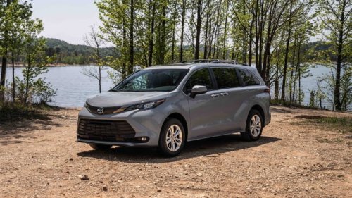 2022 Toyota Sienna Woodland Edition is the lifted, AWD minivan of your dreams
