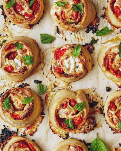 25+ Delicious Ways to Use a Bunch of Basil