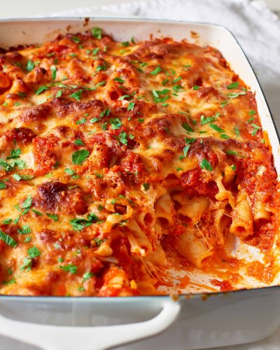 How To Make a Baked Ziti Pasta Dish Layered With Sauce and Cheese