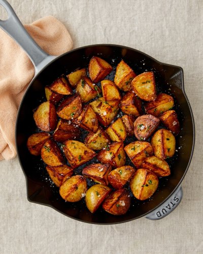 This Recipe for Piri Piri Potatoes Is a Spice Lover's Dream