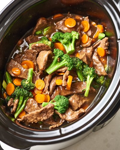 How To Make Better-than-Takeout Beef and Broccoli in the Slow Cooker
