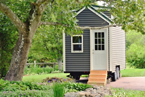 This Amazon Tiny House Is $6K and Looks Like a Barn
