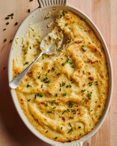 Cheesy Baked Mashed Potatoes Are the Perfect Make-Ahead Side