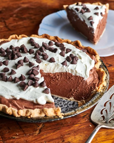 The Secret to the Easiest Chocolate Pie? Marshmallows!