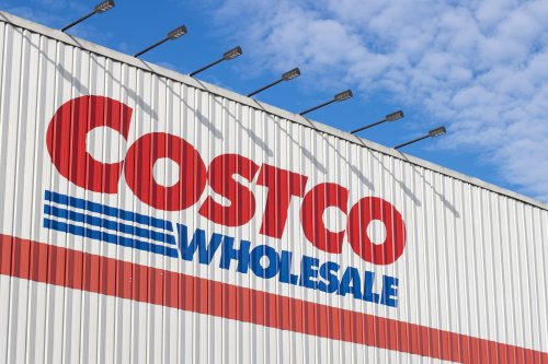 Costco Is Selling the “Most Beautiful” Earthenware Mixing Bowls That Are Flying Off Shelves (They Double as Decor!)