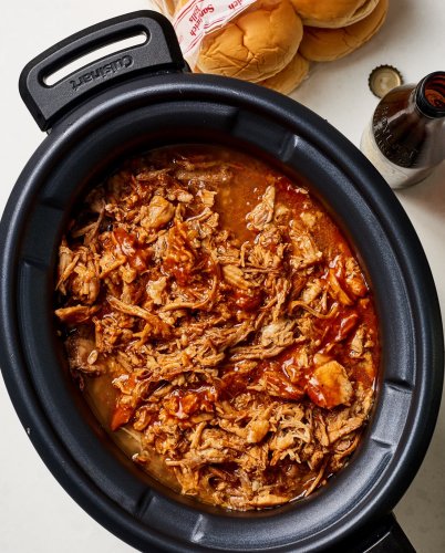 25+ Easy and Delicious Slow Cooker Potluck Recipes