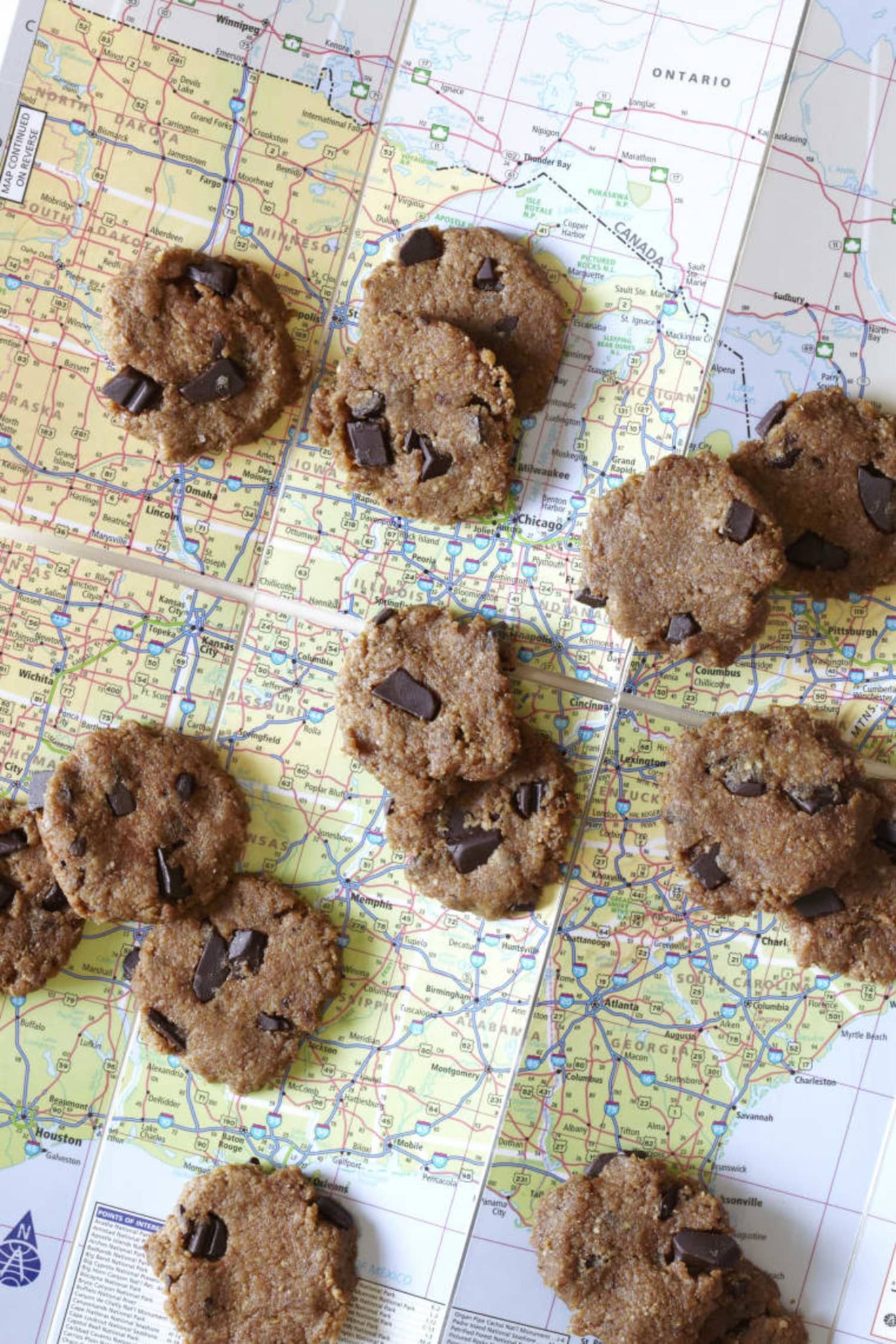 10 Tasty Car Snacks to Pack for Long Trips