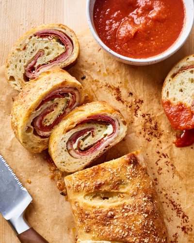 How To Make a Quick & Easy Stromboli the Whole Family Will Love