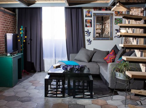 This Vibrant, Artistic 495-Square-Foot Mexican Home Was Renovated for $20K