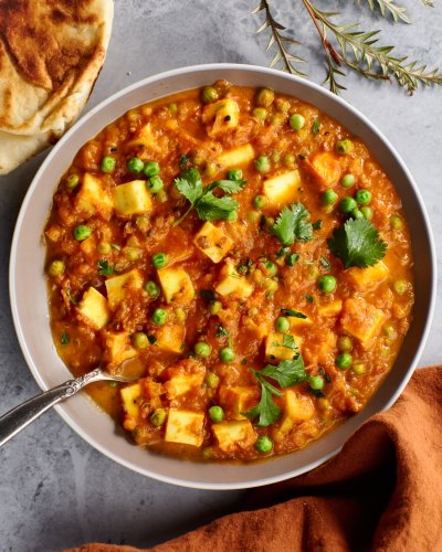 It Wouldn’t Be Thanksgiving Without a Large Bowl of Matar Paneer on My Table