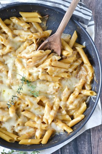 French Onion Pasta Is the Best Thing You’ll Eat This Week