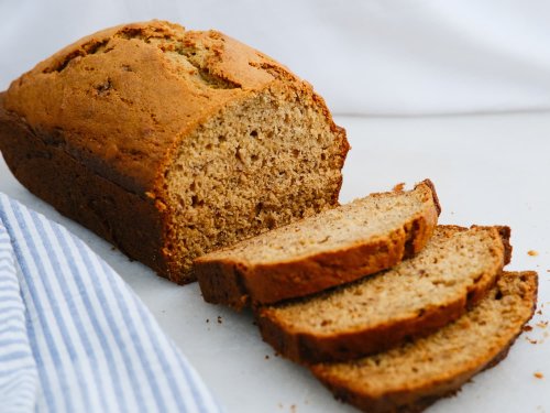I Tried the Internet’s Most Popular Banana Bread and I Get Why Everyone Says “It’s the Best They’ve Ever Eaten”