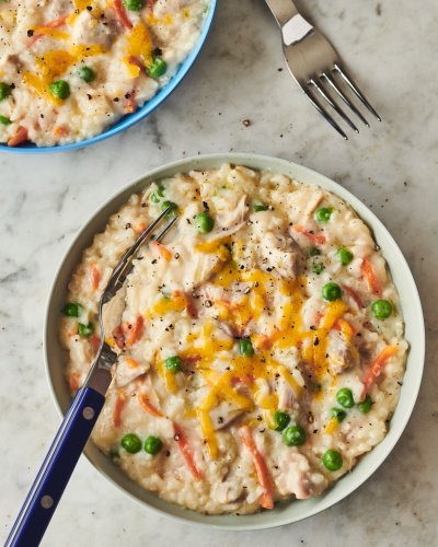 How To Make Creamy, Cheesy Instant Pot Chicken and Rice