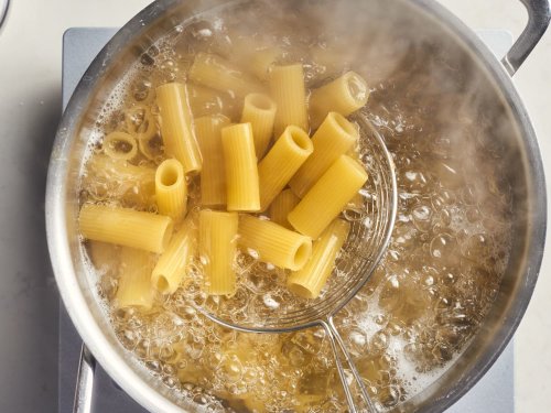 This Pasta Boiling Trick Goes Against Everything You Know (and Really Works!)
