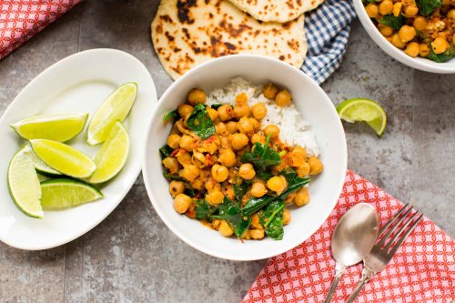 Here’s an Easy Lunch with Turmeric Chickpeas and Brown Rice
