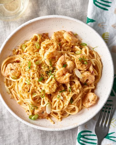 Recipe: Easy Bang Bang Shrimp Pasta