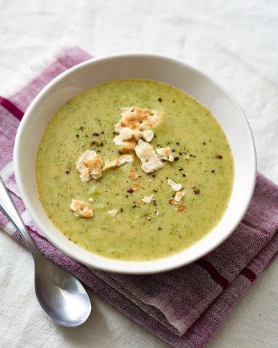 Recipe: Slow Cooker Broccoli Cheddar Soup from The Pioneer Woman