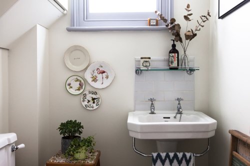 9 Things To Do To Your Half-Bath Before Selling Your House, According to Experts