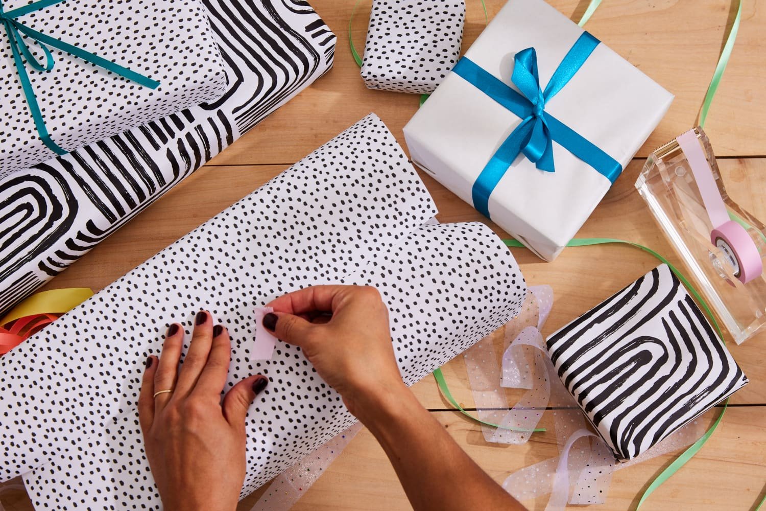 13 Nostalgic Gifts That’ll Make Anyone Feel Good (Including the Cutest Snoopy Mug!)