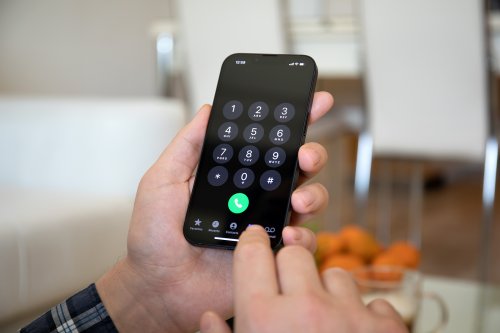 Sprachisolierung für mobile Anrufe: Neue Funktion in iOS 16.4