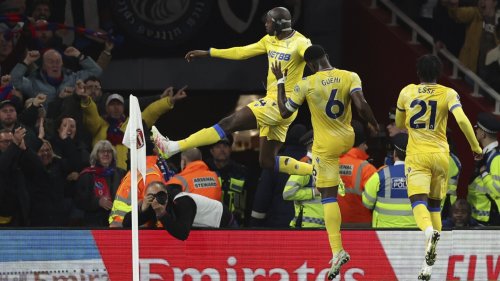 Liverpool must wait to clinch Premier League title after Arsenal draws with Palace