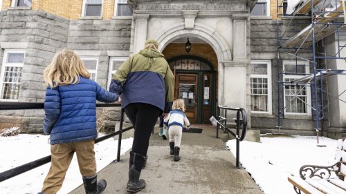 US decision to limit Canadian access to border-straddling library prompts outpouring of emotion
