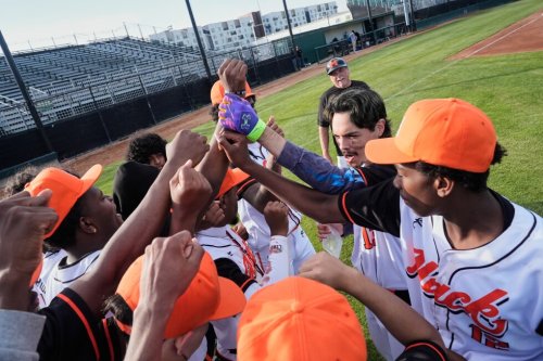 The Oakland school that produced Frank Robinson fights to keep baseball alive