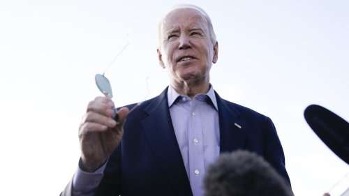 Senator: White House not seeking conditions on military aid to Israel, despite earlier Biden comment