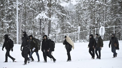 Finland will close its entire border with Russia over migrant concerns