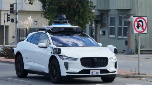 Waymo plans to bring its driverless taxis to London in 2026