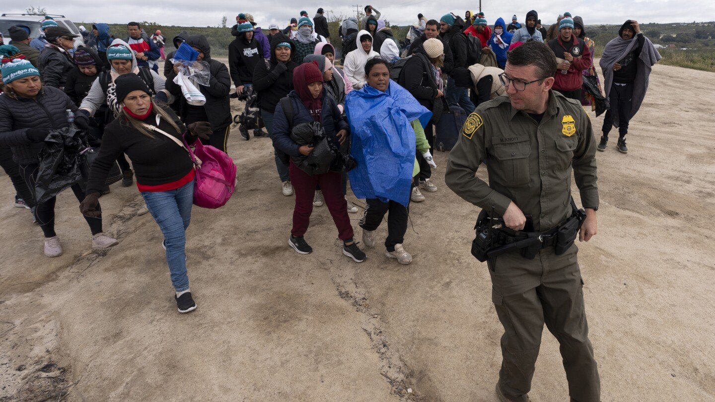 How Biden's new order to halt asylum at the U.S. border is supposed to work
