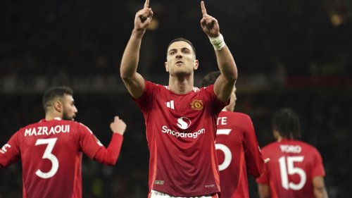 Man United seals spectacular comeback to beat Lyon 5-4 and advance to Europa League semifinals