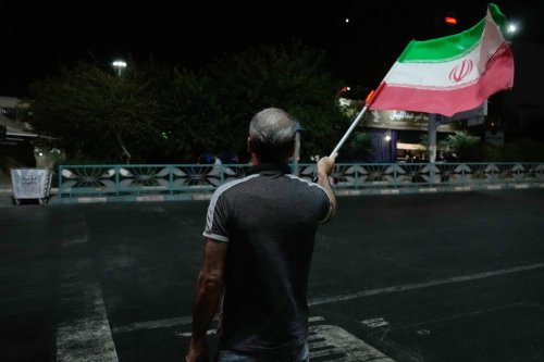 Iran reports new attacks on military targets near the Strait of Hormuz