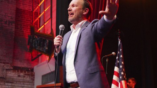Sen. Chris Murphy's 'emergency' message about Trump is connecting with Democratic voters