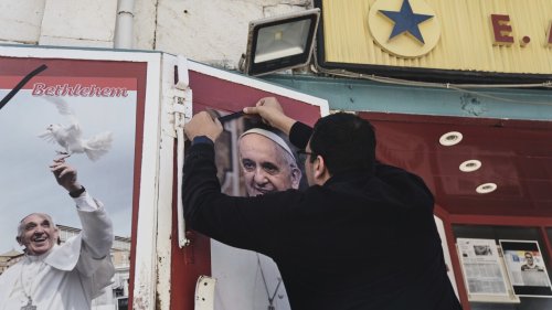 Global tributes pour in to honor Pope Francis after his death