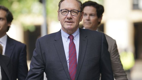 Kevin Spacey S Accuser Denies The Defense Claim That He Made Up Sex Assault Says It Was