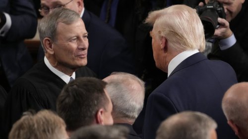Roberts rejects Trump's call for impeaching judge who ruled against his deportation plans
