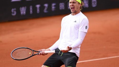Zverev pulls off comeback win to reach Munich semifinals with Shelton and Cerundolo