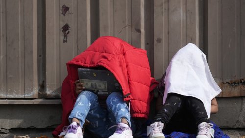 Trump administration cuts legal help for migrant children traveling alone