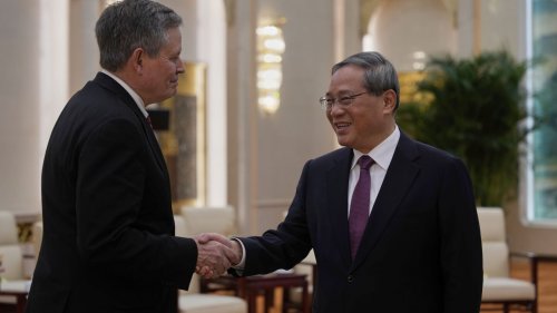 China's premier says US relations at 'an important juncture' during meeting with pro-Trump senator